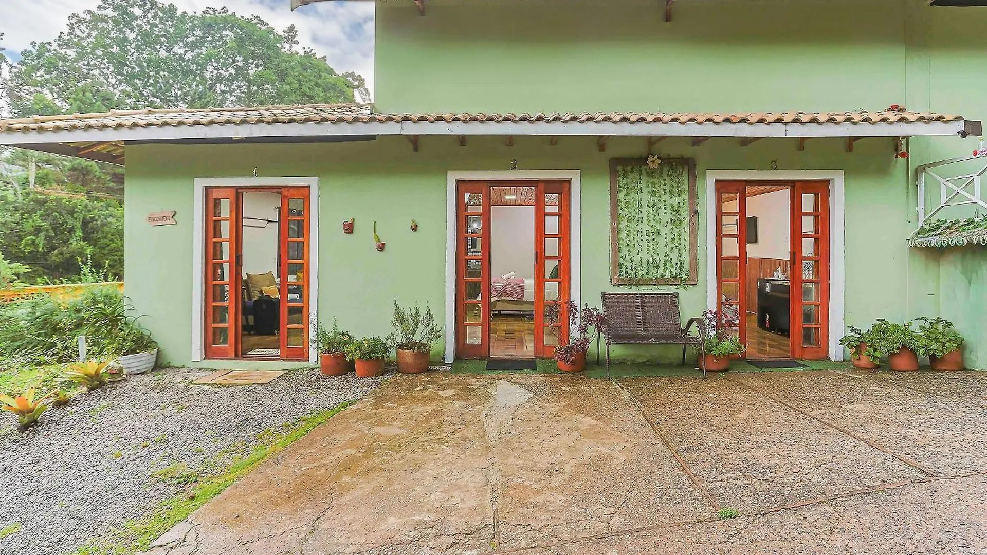 Lindos Estudios Em Campos Do Jordao - Vae